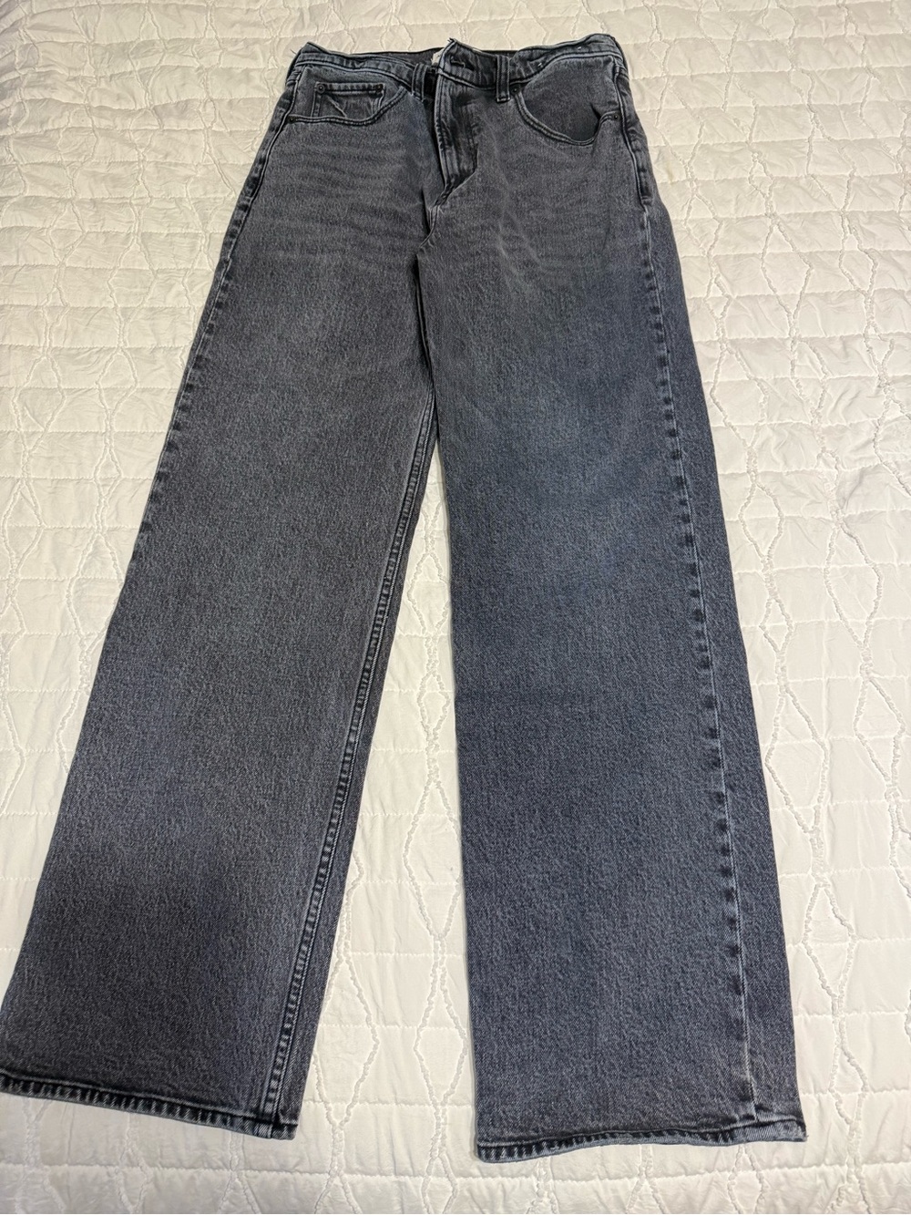 Abercrombie & Fitch The 90’s Relaxed Jean High Rise